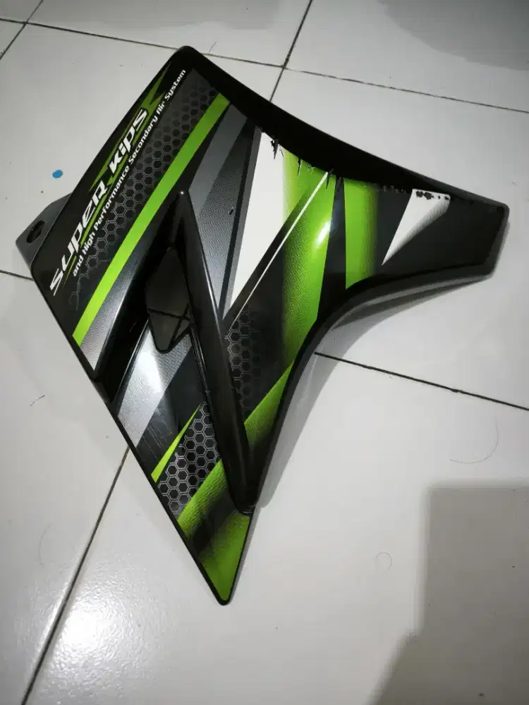 ORIGINAL copotan cover bodi sayap kanan radiator Kawasaki Ninja R/SS