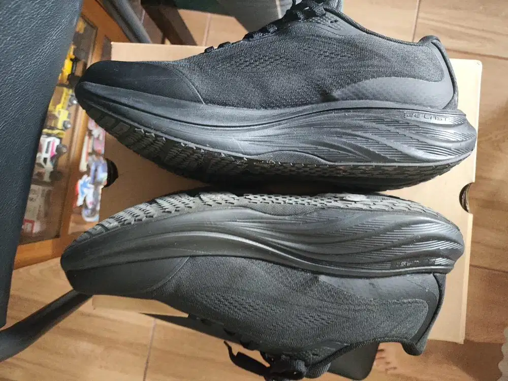 Running shoes Anta PG 7 Traveling 1.5 ukuran 45 like new