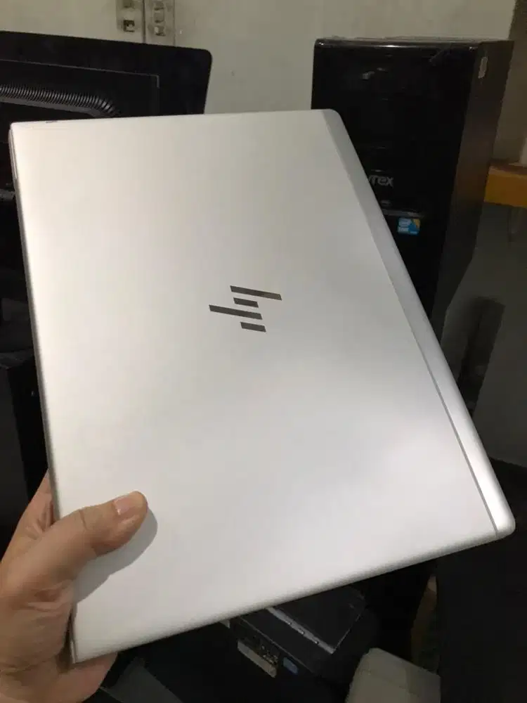 Laptop Hp 830 Core i5 Gen 8