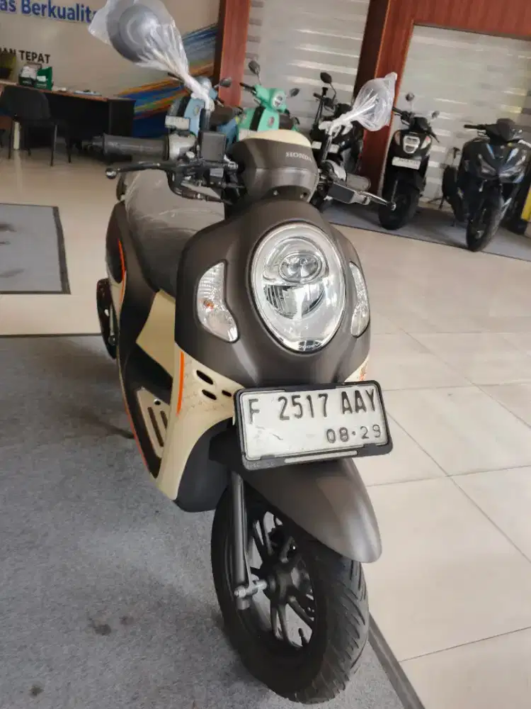 scoopy sporty mulus dp 800 aja