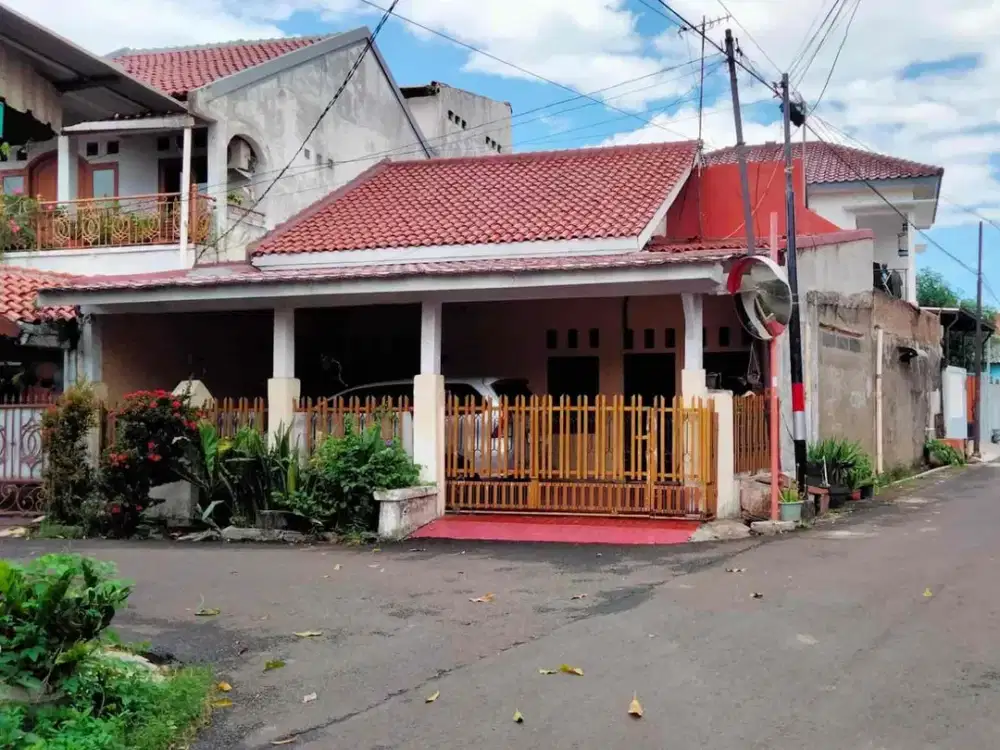 Dijual Rumah Hook hadap Selatan Luas 145 di Pulo Gebang Jakarta Timur