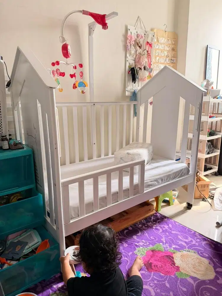 Preloved Crib Baby