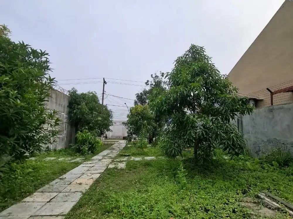 ASET STRATEGIS! Tanah + Bangunan Luas 1.136m² Jl. Letda Sujono