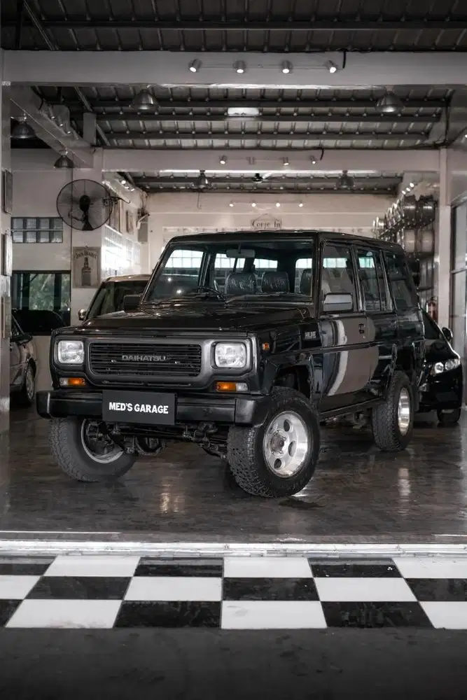 Hiline Diesel 4x4 tahun 2002 KM 4rb perak
