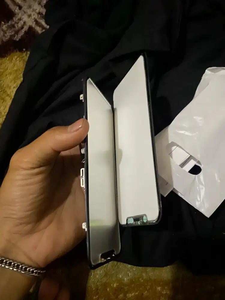 Lcd rusak  ip 11