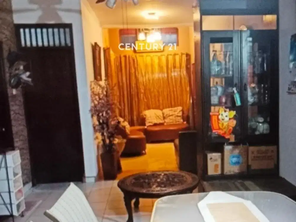 Rare Unit Rumah Luas 2 Lantai Di Metland Menteng 6 KT SHM