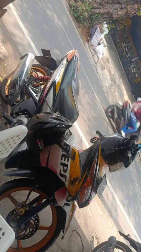 Honda Blade Repsol 110