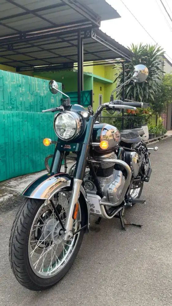 Classic 350 Emerald green 2026 New
