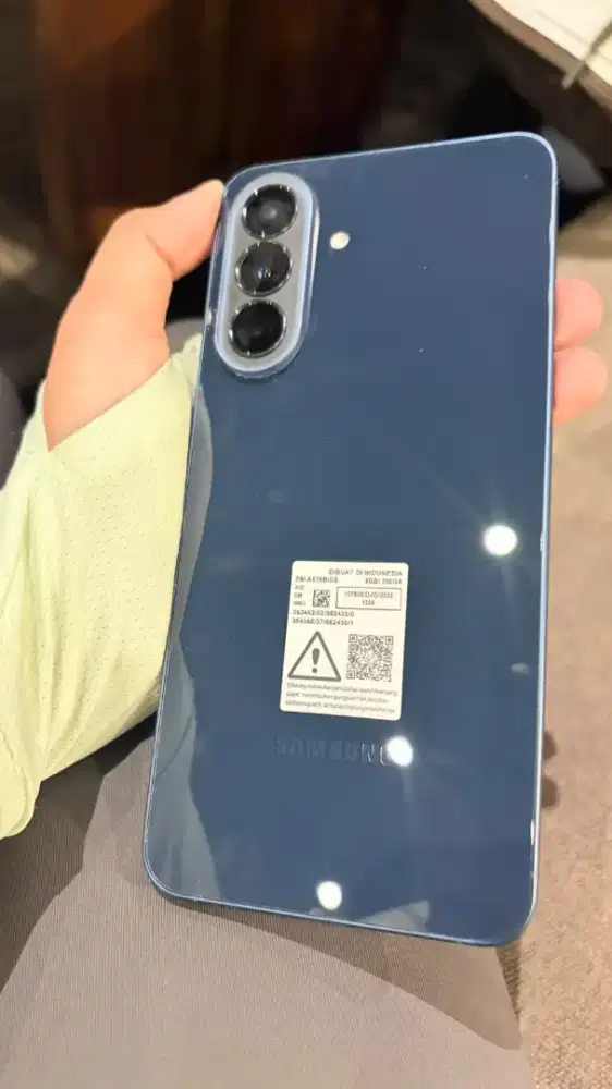 For sale samsung a 57