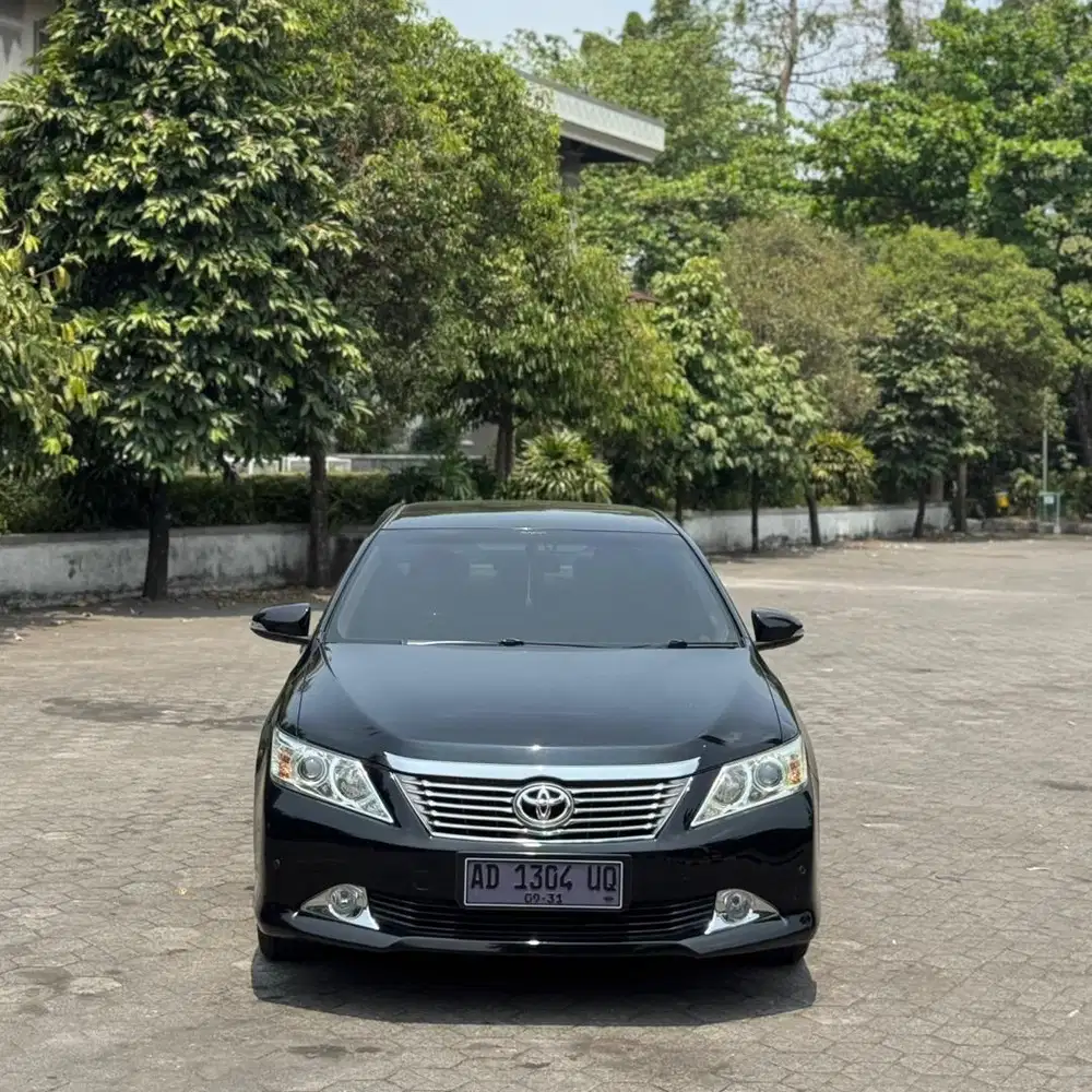 Toyota Camry V 2013