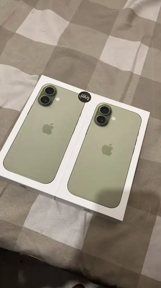 Iphone 15 128GB - Sage Green