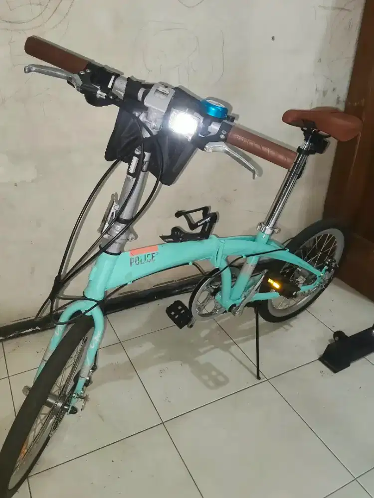 Sepeda Lipat Police 20