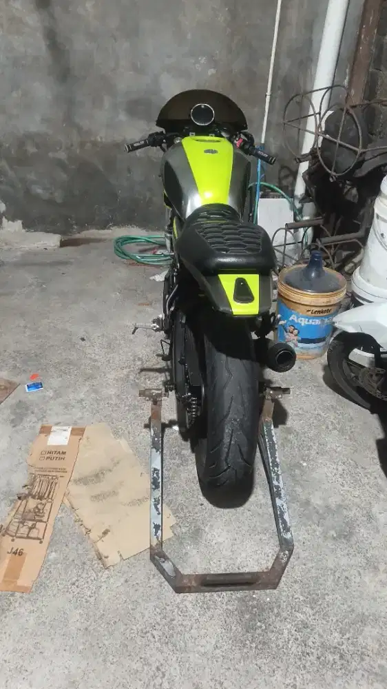Motor yamaha xsr 155