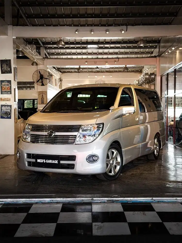 Nissan Elgrand HWS KM 4rb (new old stock)