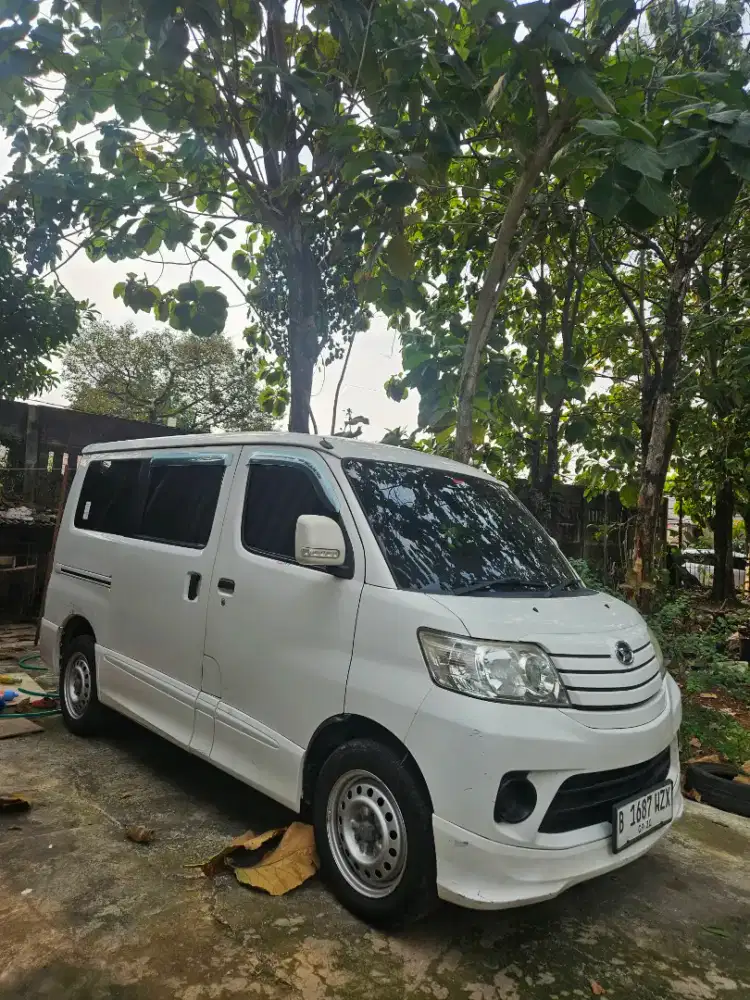 Sewa mobil siap antar orang ataupun barang