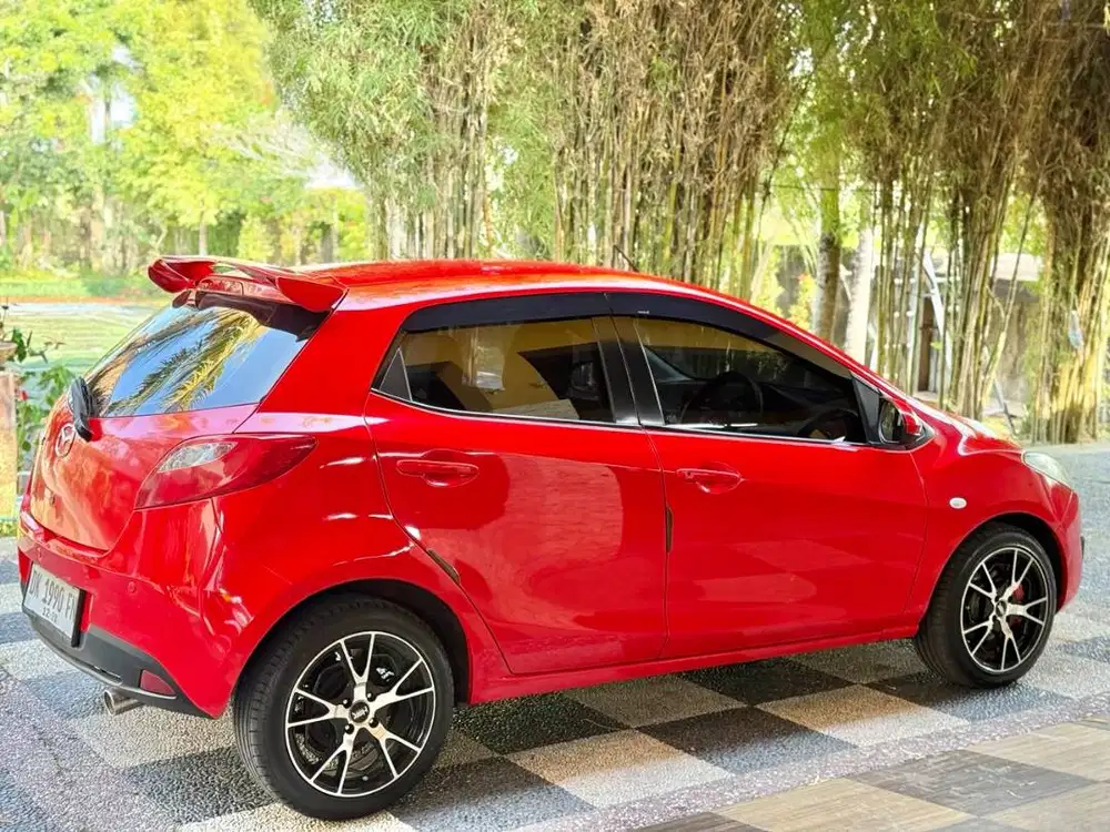 MAZDA 2 2013 MATIC ISTIMEWA DP 20jt