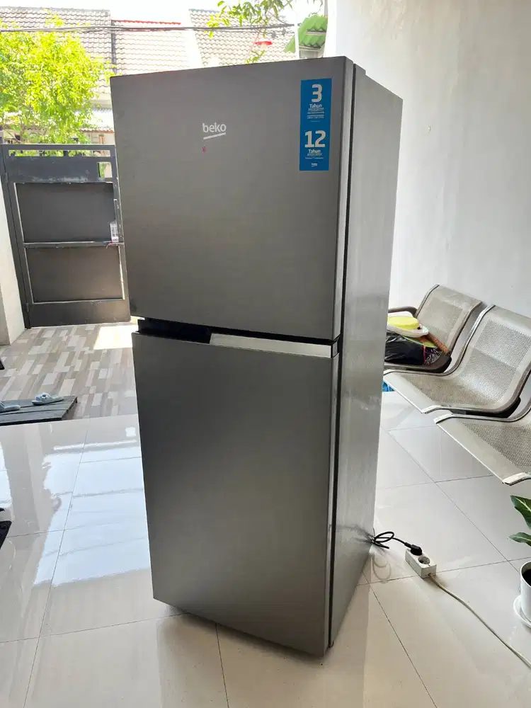 Kulkas Beko 2 Pintu 230 Liter Normal dan Dingin Sidoarjo