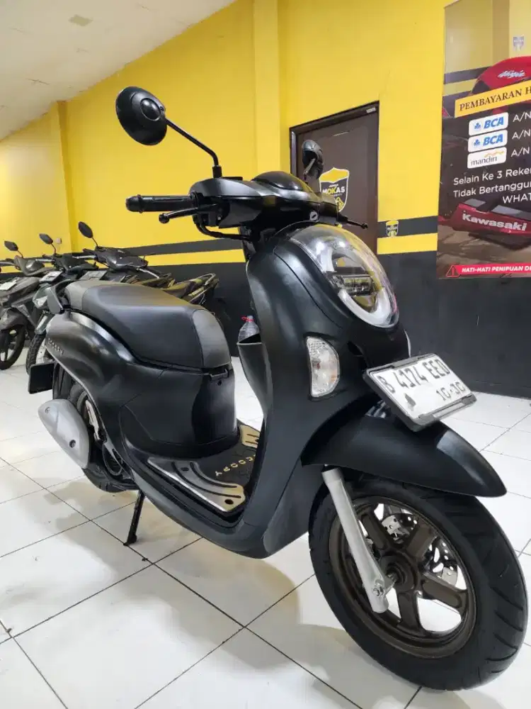 SCOOPY PRESTIGE KM LOWW GASS