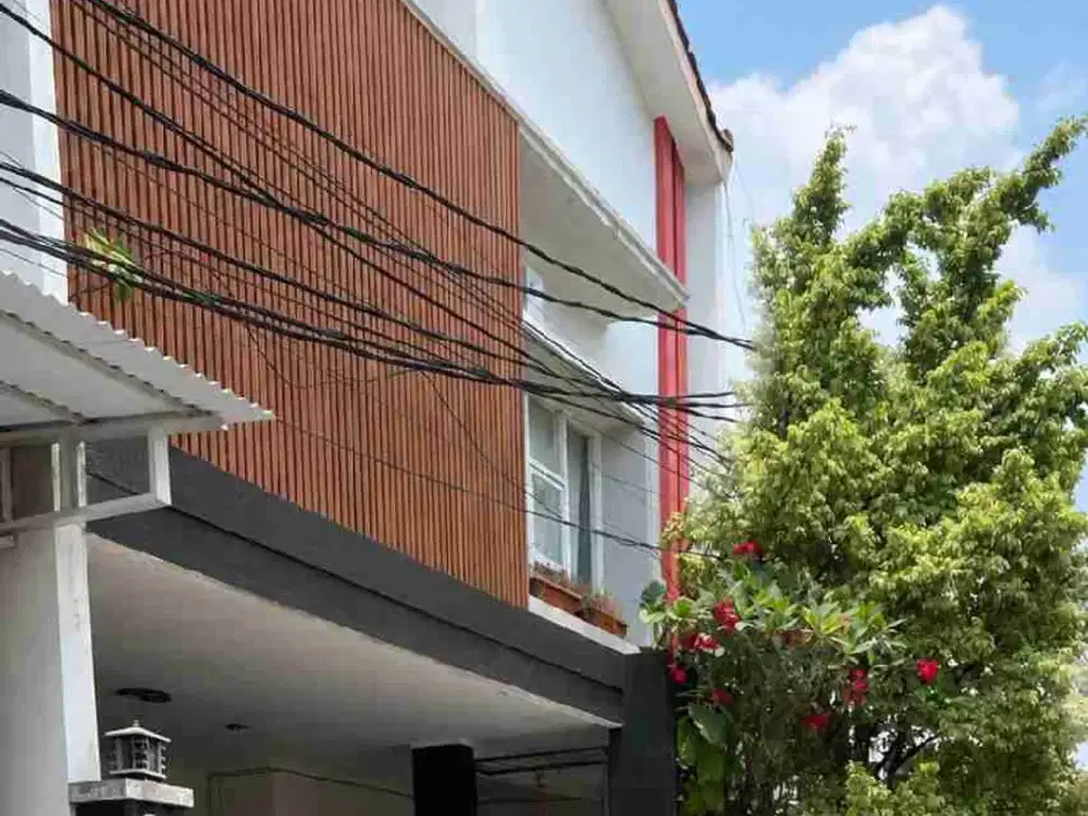 RUMAH MEWAH DI DUREN SAWIT - JAKTIM