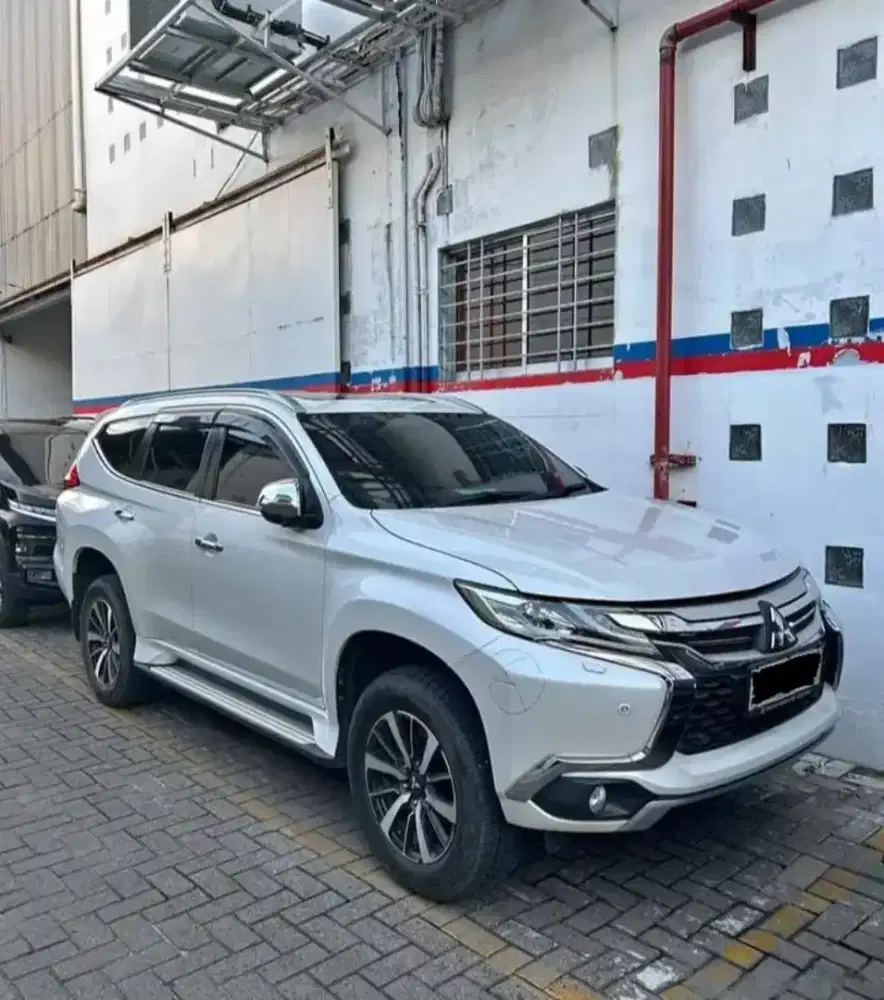 PAJERO SPORT DAKAR 4X2 AUTOMATIC 2017
