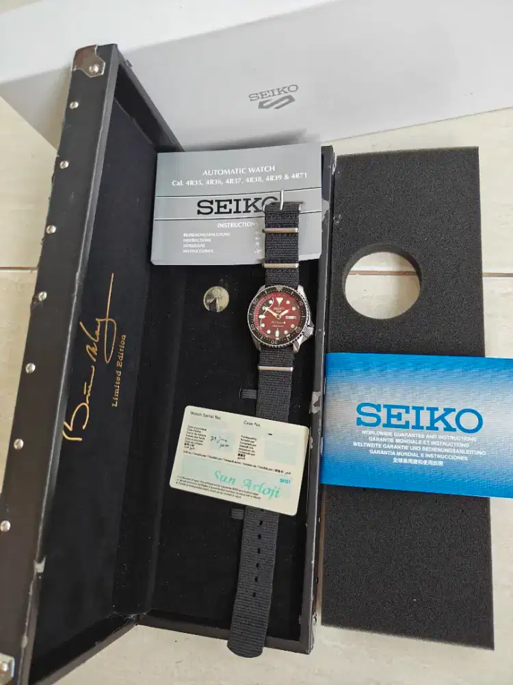 Seiko 5 Sports SRPE83K1 Brian May Limited Edition fullset mulus sangat