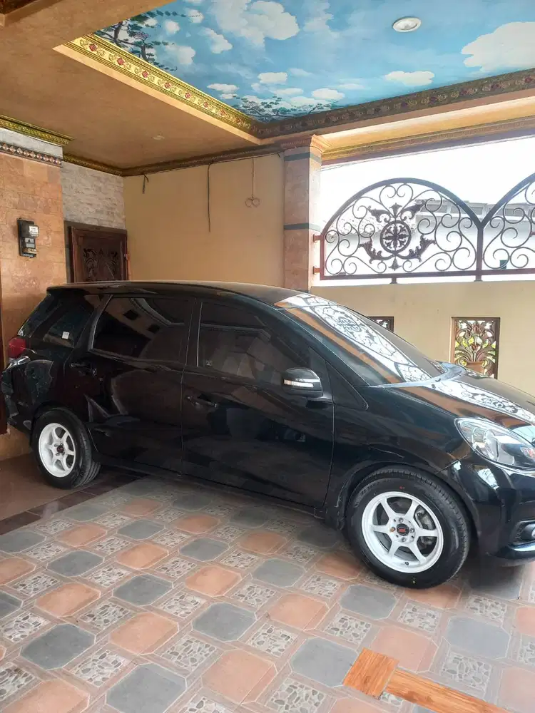 Honda Mobilio E Manual 2017 – KM 42 Ribu – Pajak 09/2027