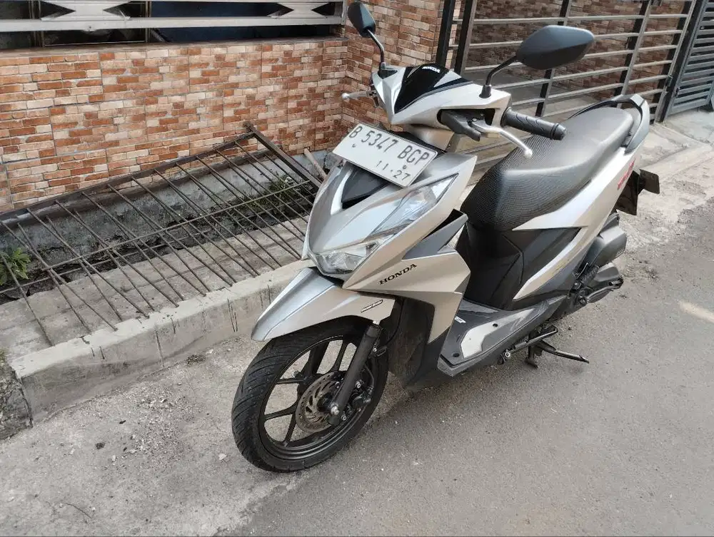 Honda Beat Deluxe 2022 akhir