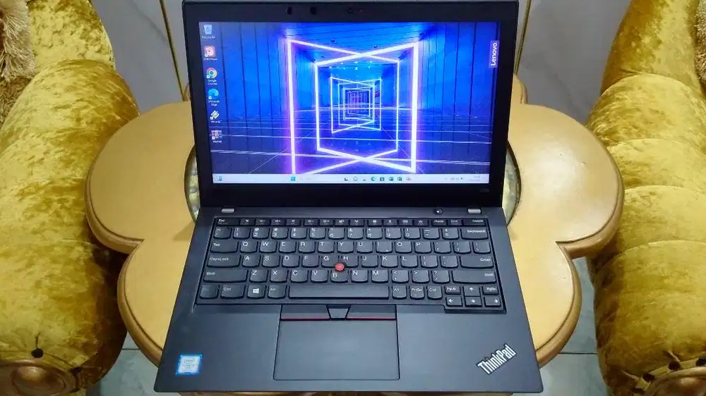 Laptop 12.5 inch Premium Slim Thinkpad X280 i7 8550U Ram 8GB SSD 512GB