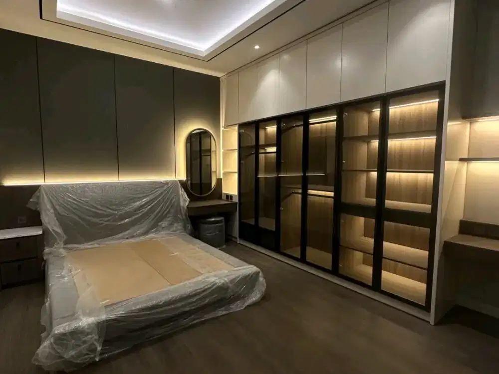 Dijual Rumah Private Lift Royal Residence Wiyung 4KT LT180m Attic Minimalis Mewah Semi Furnish Dekat Pakuwon Mall dan Tol Surabaya Barat