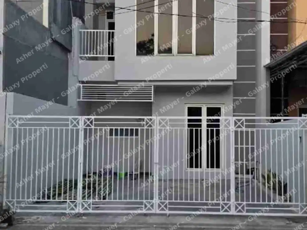 Rumah 2 lantai siap pakai bisa untuk dijadikan kantor juga di Area Keputih Bumi Marina Emas Surabaya Timur