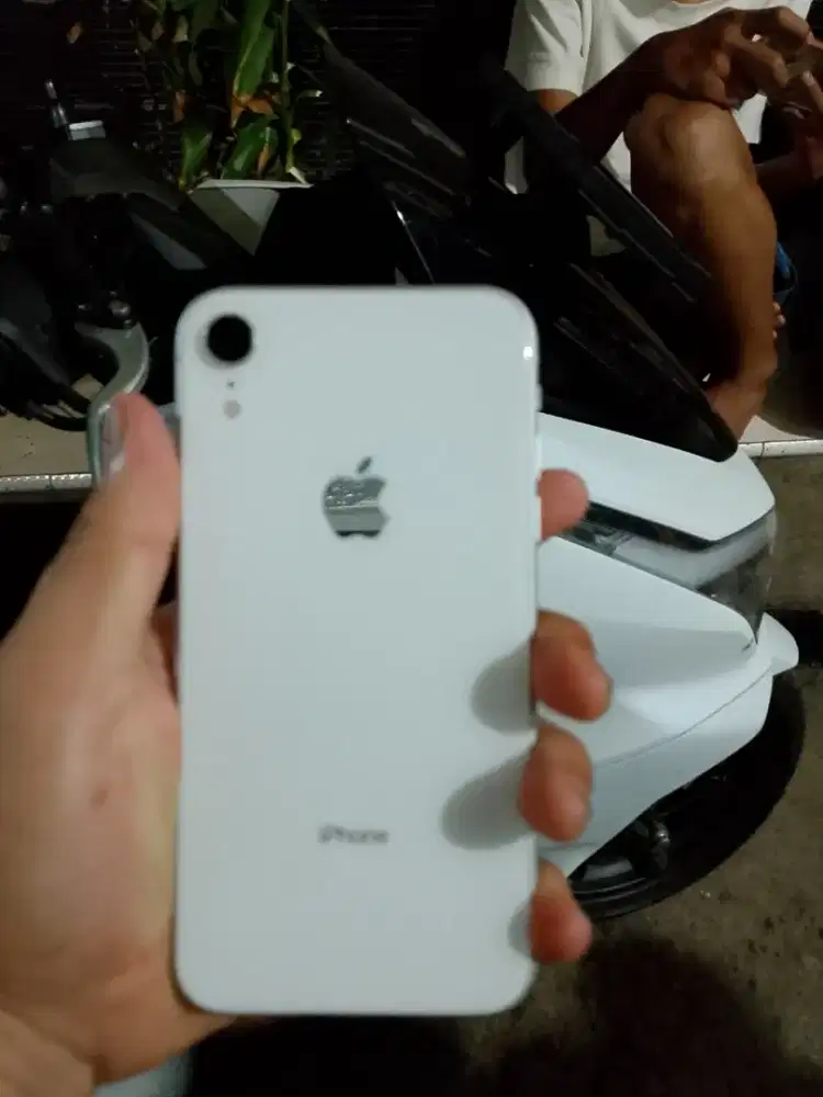 iPhone xr ibox cari
