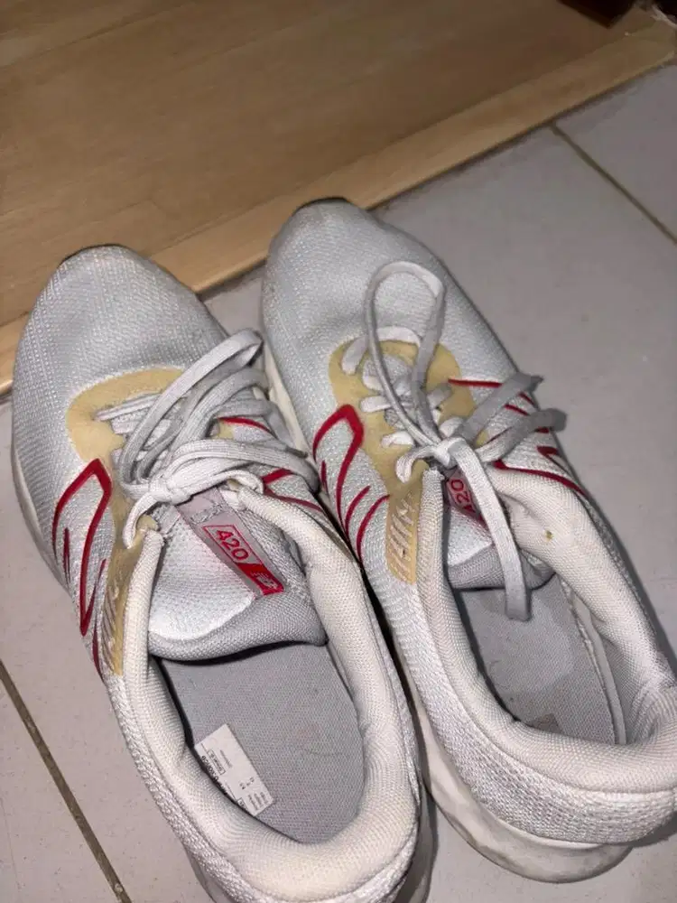 NWBC 420 V3 Quartz Grey True Red ME420LR3