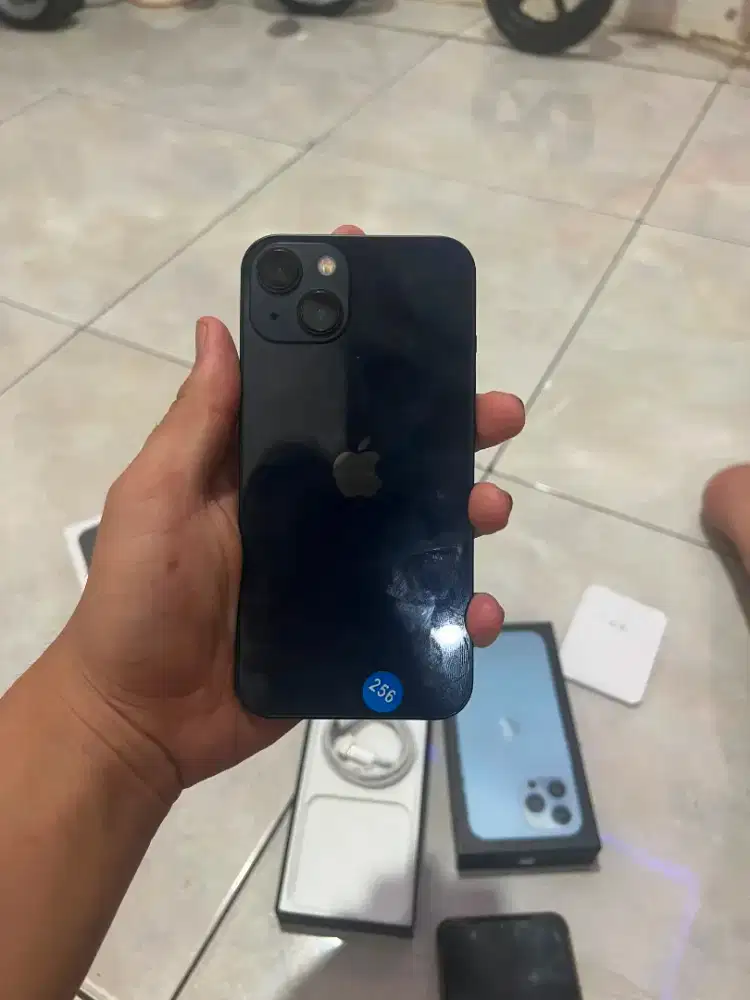 iPhone 13 256 cari