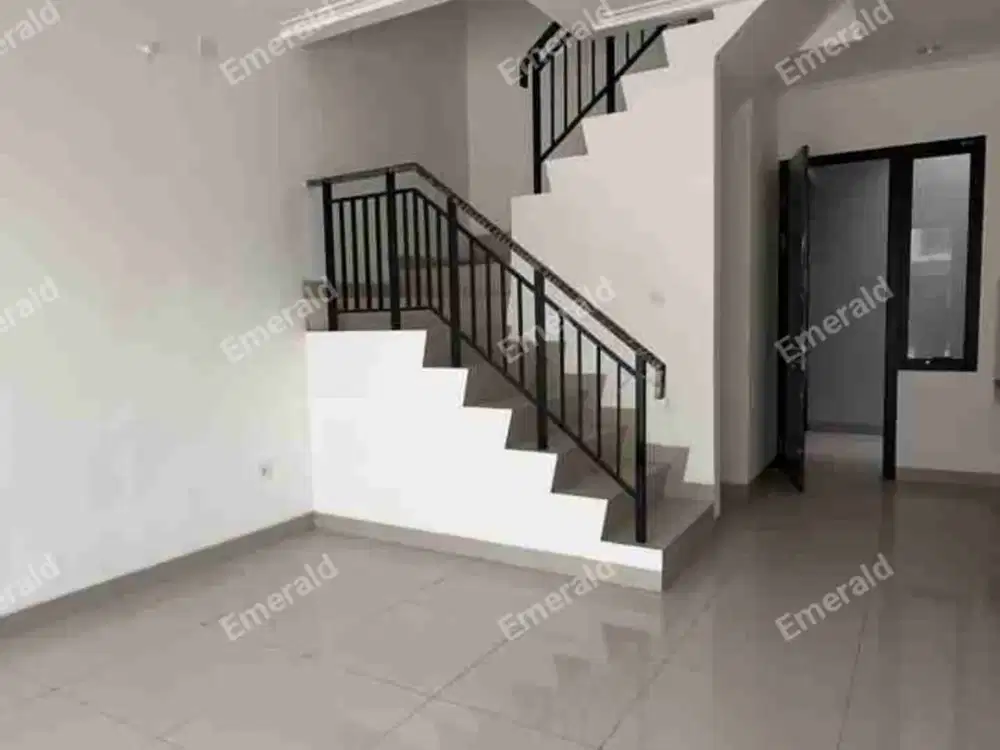 Rumah Siap Huni di Kawasan Modern PIK 2