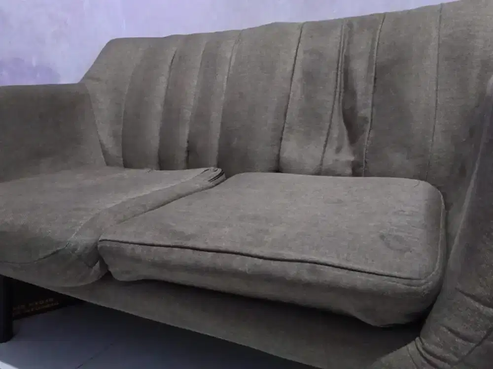 Sofa dua seat ya