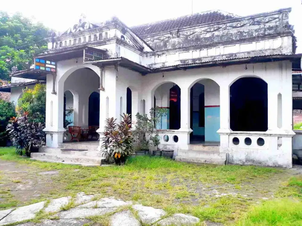 TANAH STRATEGIS BONUS RUMAH ETNIK TENGAH KOTA SOLO
