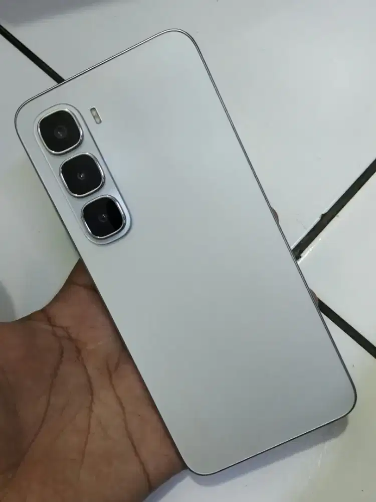 Infinix Hot 60i 6+6/128 batangan Nominus
