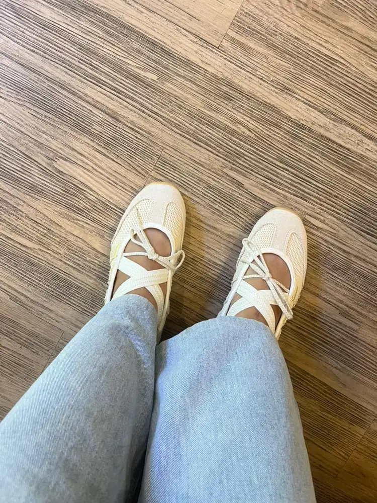 adidas baredda size 38 masih sangat bagus jarang dipakai