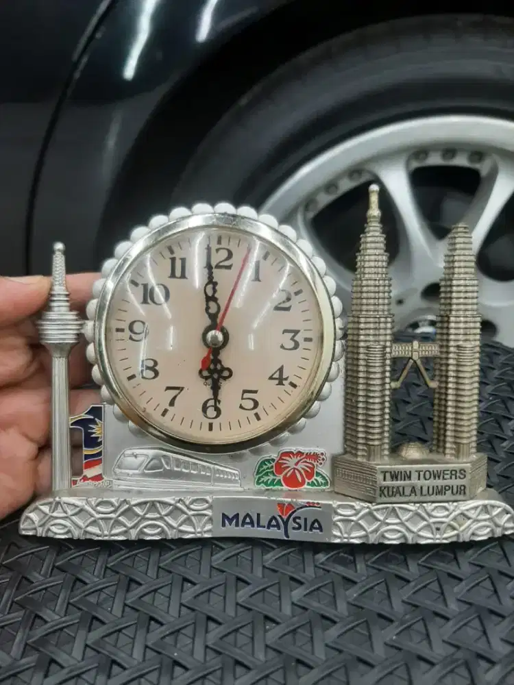 Jam Meja/Jam Souvenir Menara Kembar Malaysia