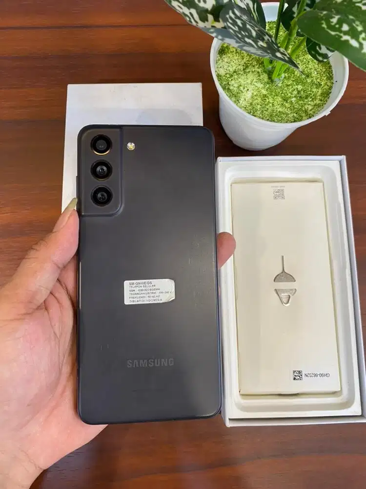 Samsung Galaxy S21FE 8/256GB Black Sein