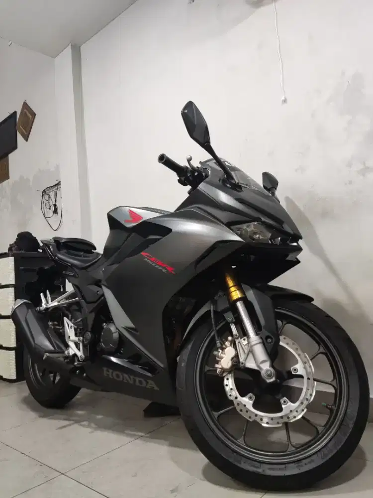 CBR 150 R New 2021 / 2022 Pajak Panjang Mulus Sekali 150R ABBA