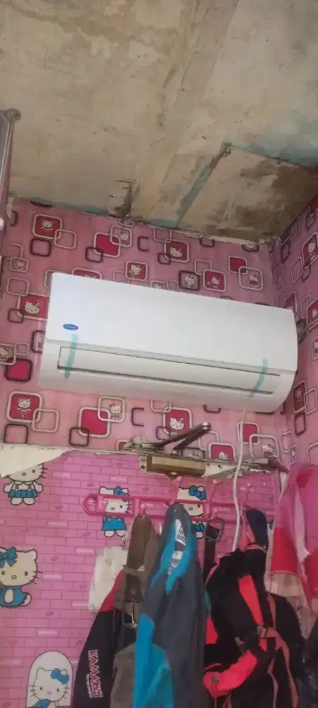 DI JUAL AC 1/2 pk Merk Carrier BARU BELI NEGOIN AJA BODY ALUS NO MINUS