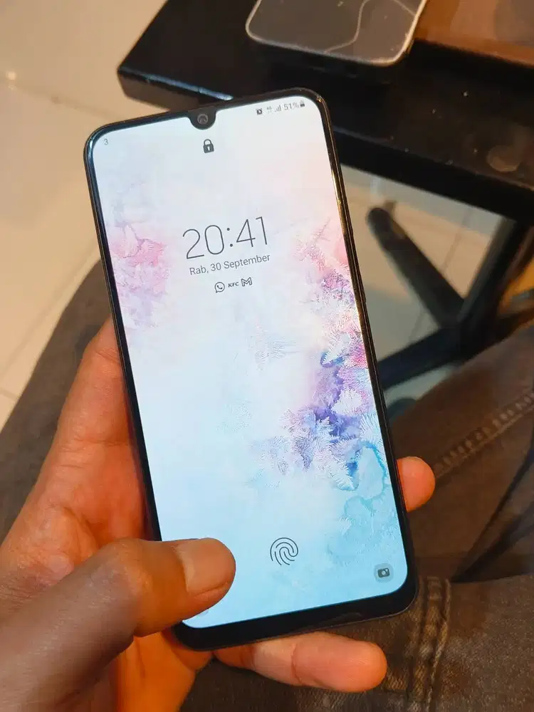 Samsung a50 hitam