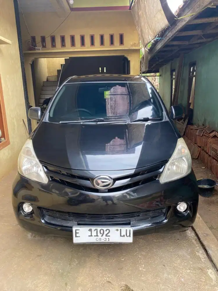 Xenia M 1.0 M/T