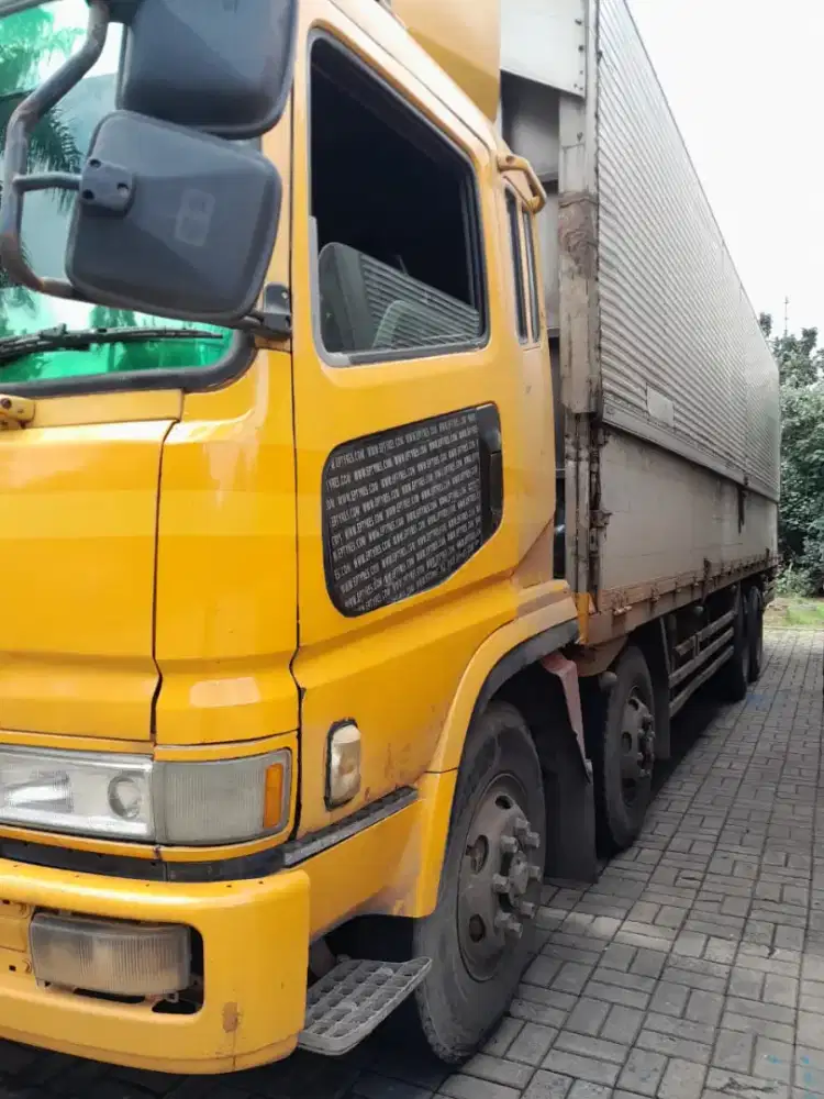 Truk Mitsubishi Fiso Sipergreat 6D24 2008 wingbox 9,5m bagus siap krja