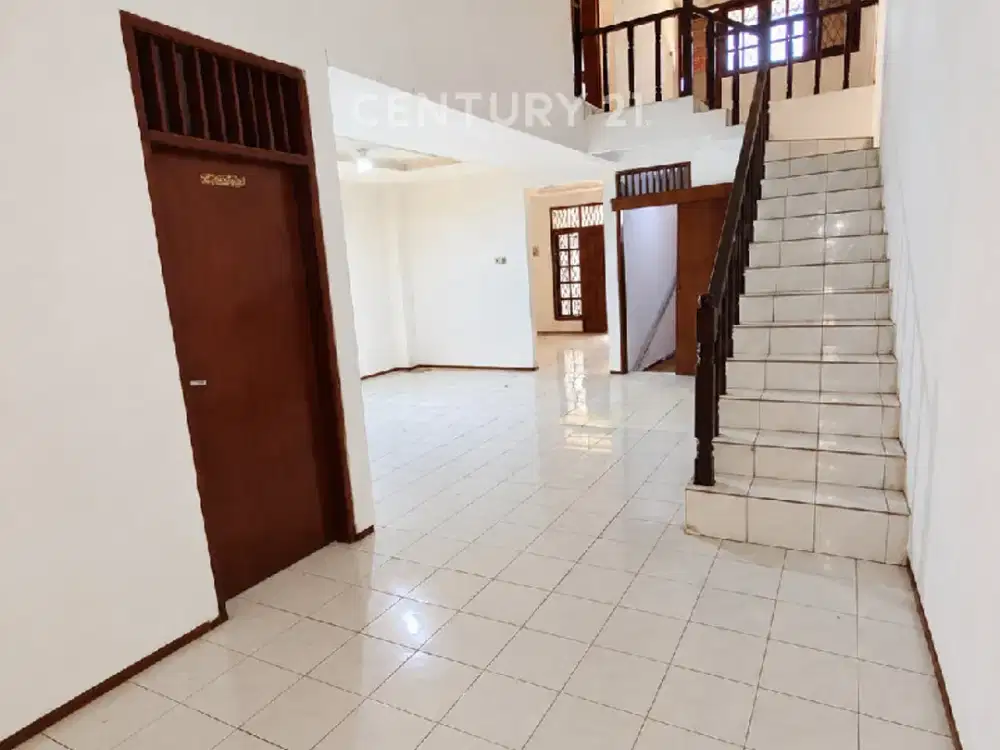 RUMAH 2 LANTAI KEMANGGISAN PALMERAH JAKARTA BARAT