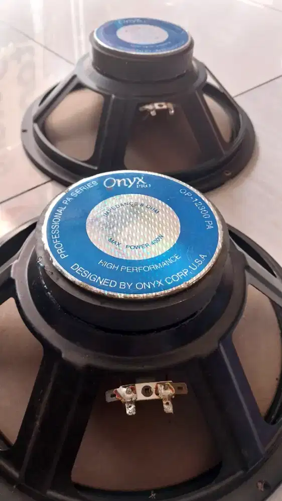 Speker Onix 12 400 watt