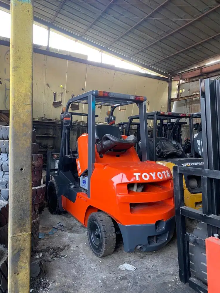 FORKLIFT TOYOTA 3 Ton