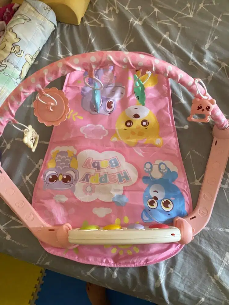 Olahraga bayi Baby gym bayi usia 3