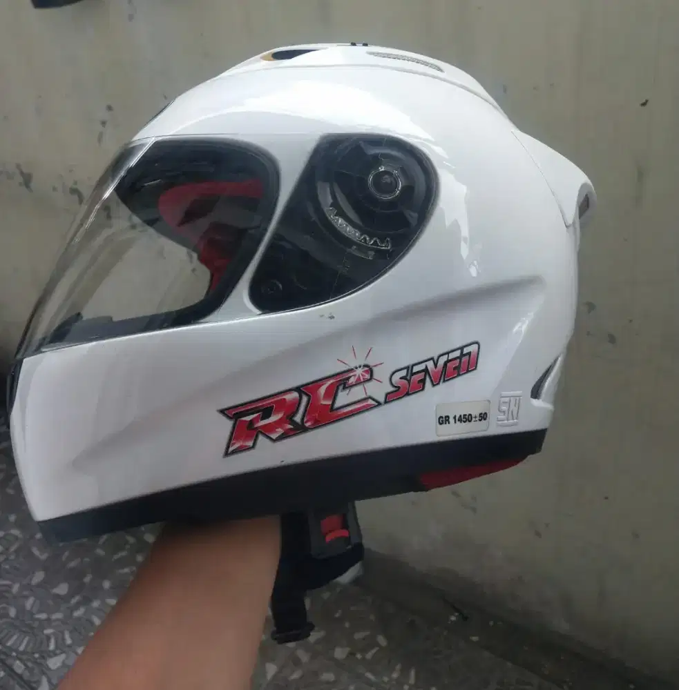 Helm full face kyt seven solid